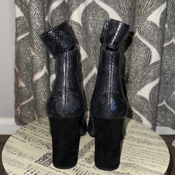 42 Gold Kiki Boots Snakeskin/ Suede Size 8.5 - Picture 5 of 8